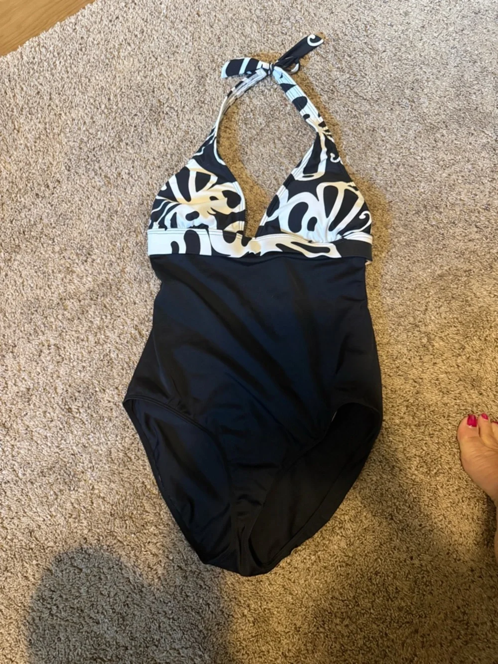 VENUS Black and White Halter One-Piece Swimsuit